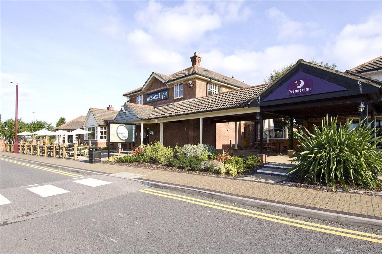 Premier Inn Bristol South מראה חיצוני תמונה