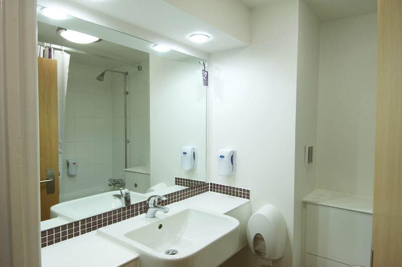 Premier Inn Bristol South מראה חיצוני תמונה