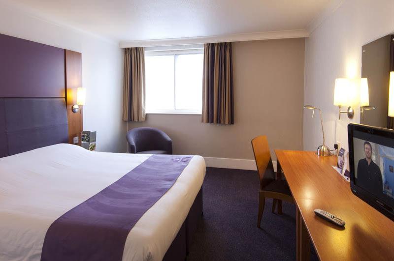 Premier Inn Bristol South מראה חיצוני תמונה